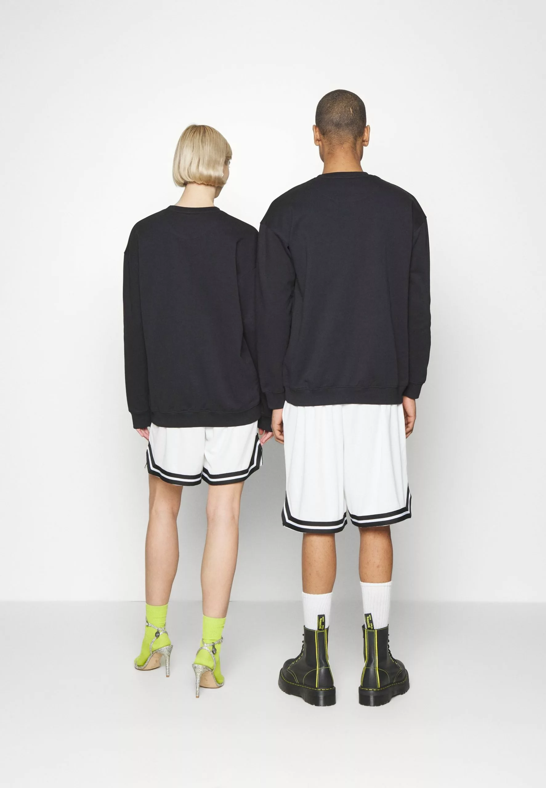 YOURTURN Care Bears Unisex - Sweatshirt - Black 3 YOURTURN Care Bears Unisex - Sweatshirt - Black - Image 3