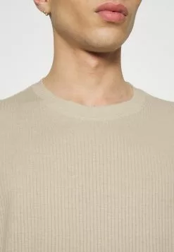 YOURTURN Unisex 2 Pack - Basic T-Shirt - Offwhite/Light Green -Yourturn Shop aeef80ff897e4d48aa7fe8a1ebe12a9c scaled