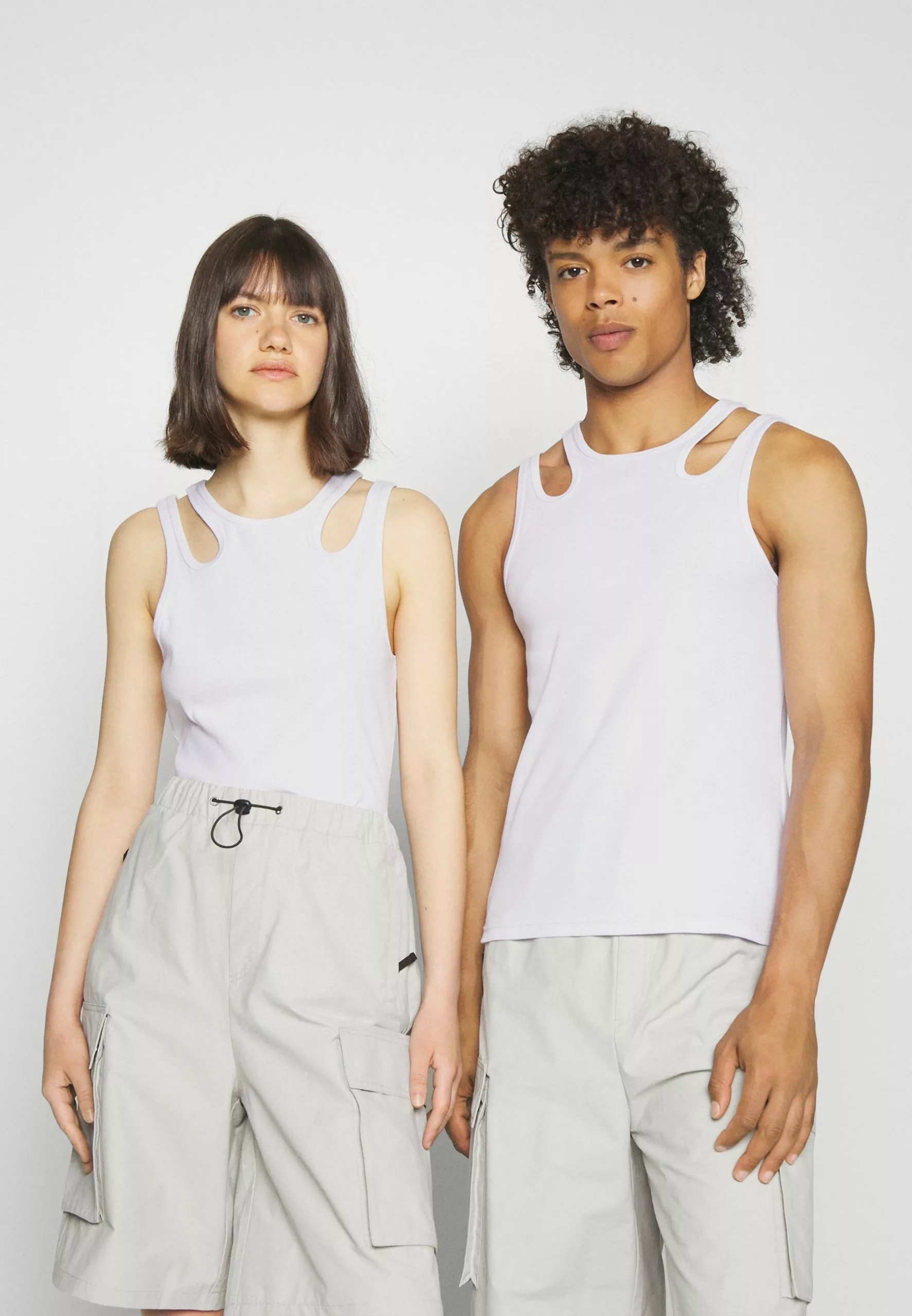 YOURTURN Unisex - Top - White 1 YOURTURN Unisex - Top - White