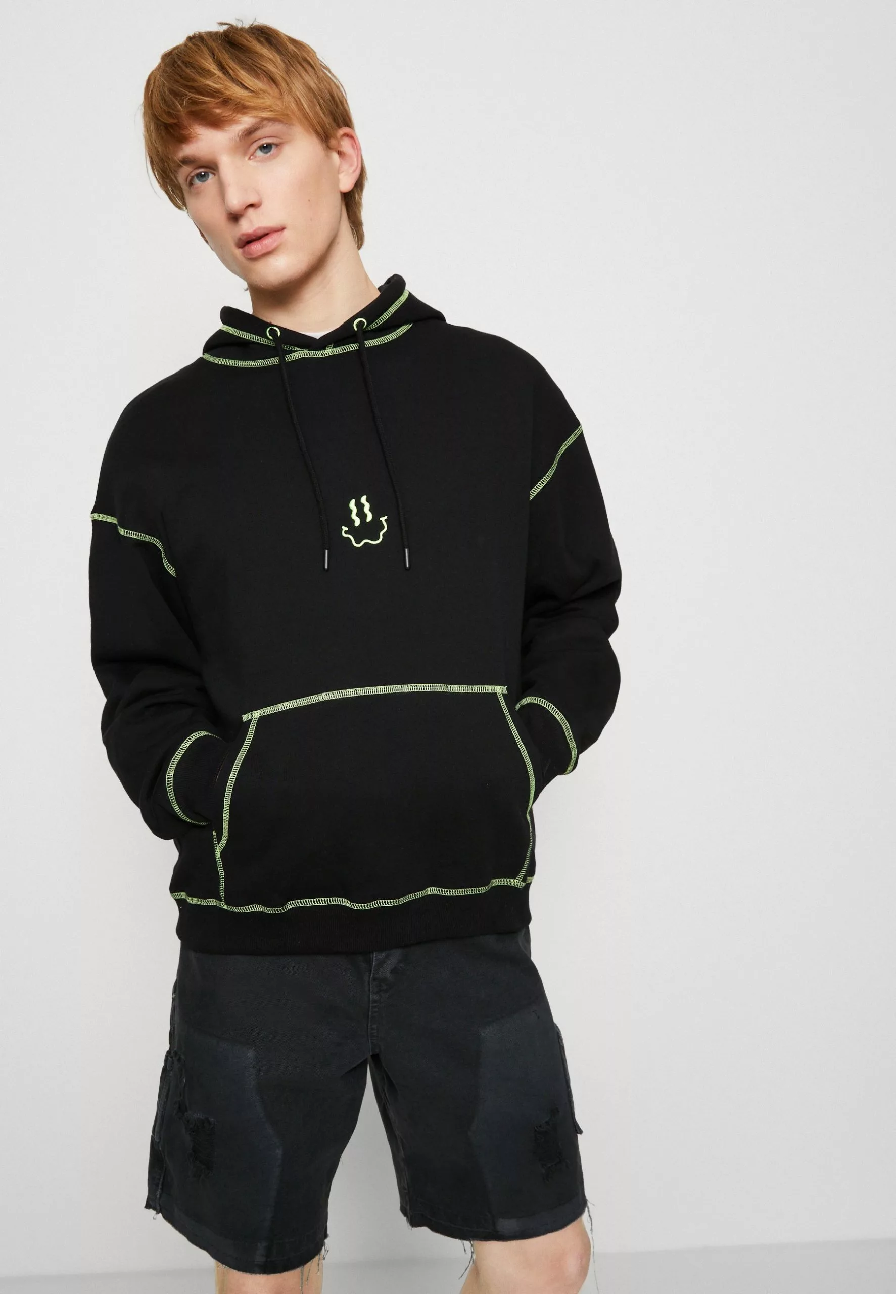 YOURTURN Unisex - Sweatshirt - Black 4 YOURTURN Unisex - Sweatshirt - Black - Image 4