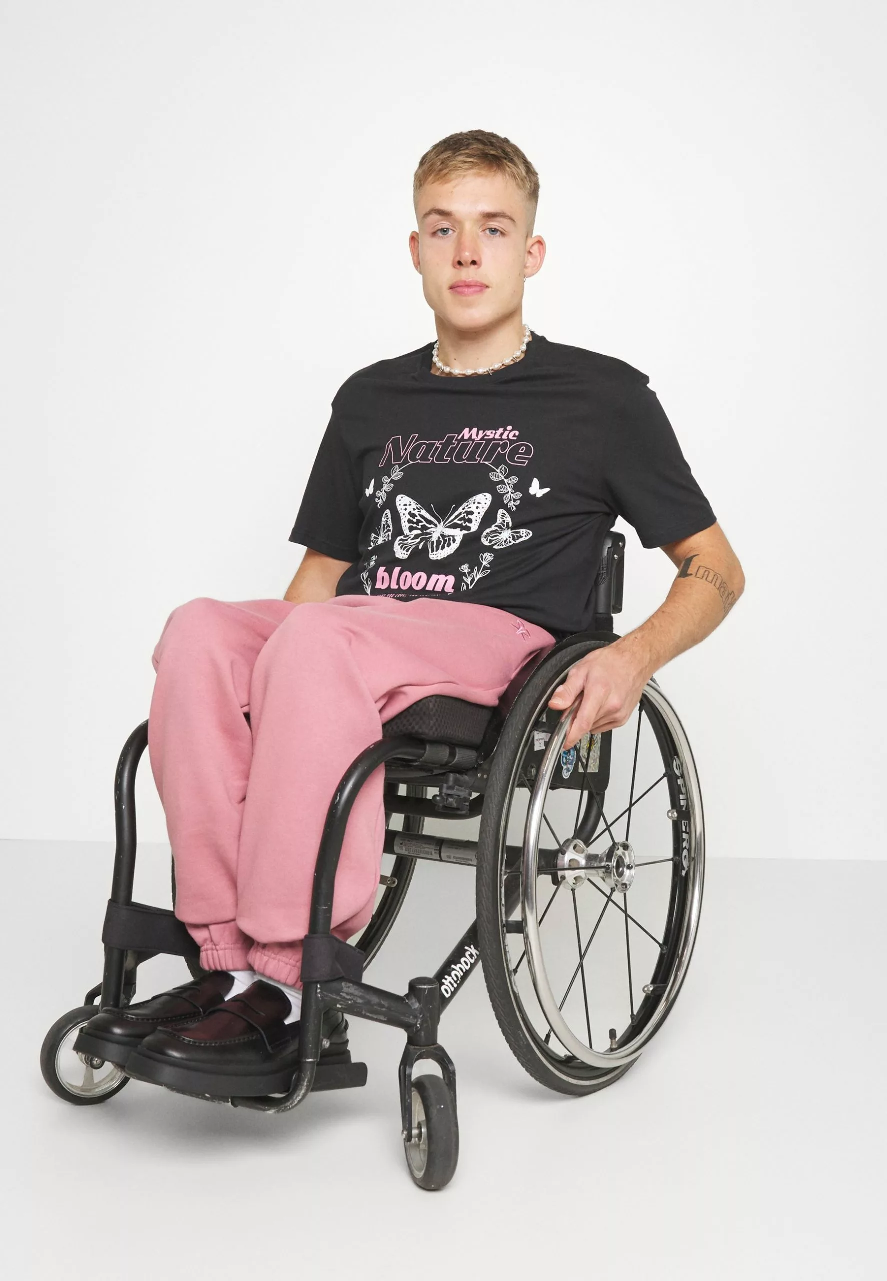 YOURTURN Unisex - Print T-Shirt - Black 5 YOURTURN Unisex - Print T-Shirt - Black - Image 5