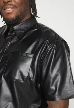 YOURTURN Unisex - Shirt - Black 13 YOURTURN Unisex - Shirt - Black -Yourturn Shop bfdfb0bc04854af28f70551160c11e76 scaled