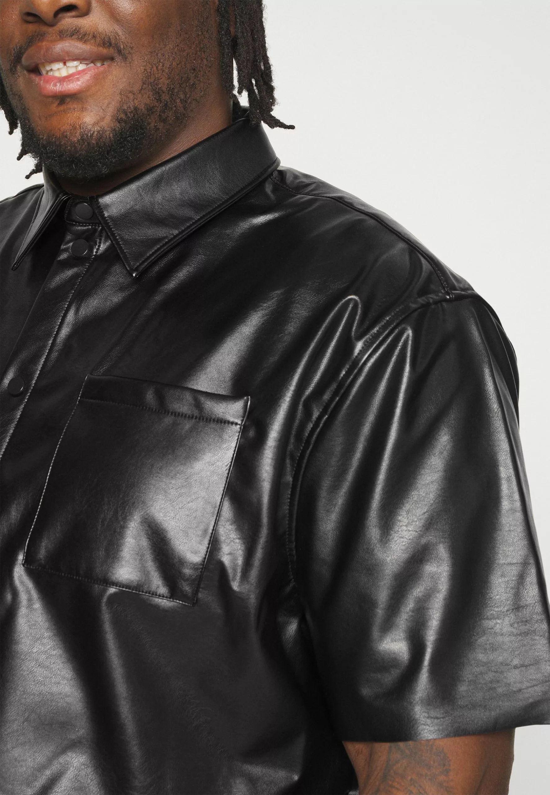 YOURTURN Unisex - Shirt - Black 7 YOURTURN Unisex - Shirt - Black - Image 7