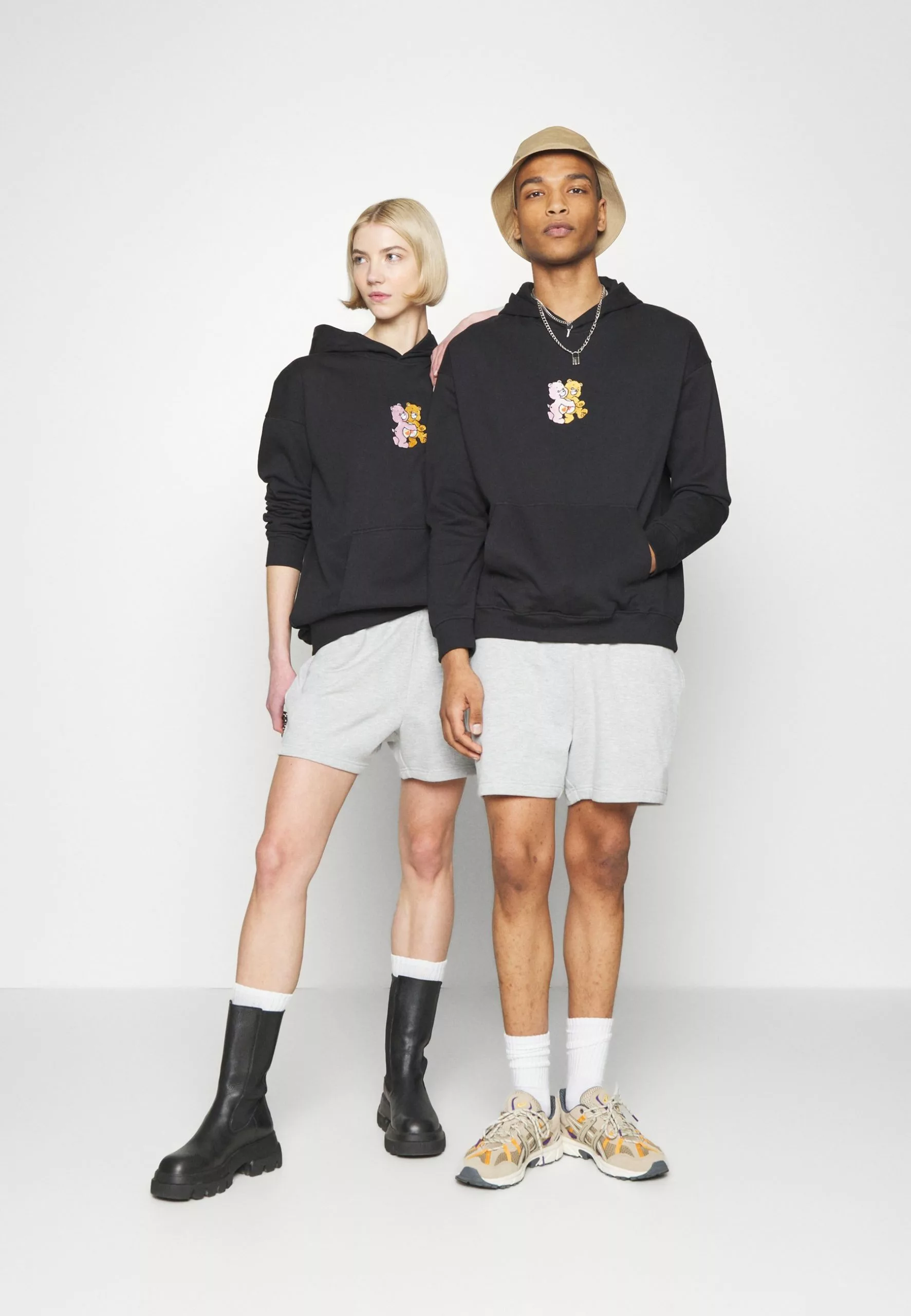 YOURTURN Care Bears Unisex - Hoodie - Black 2 YOURTURN Care Bears Unisex - Hoodie - Black - Image 2