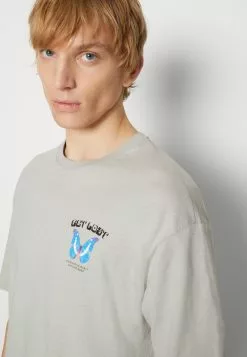 YOURTURN Get Lost Tee Unisex - Print T-Shirt - Grey -Yourturn Shop cc93eeecdcab4e609a0e74345f7665ba scaled