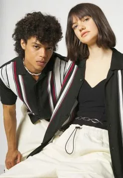 YOURTURN Bowling Unisex - Button-Down Blouse -Yourturn Shop cf0a271c0d134b08b10e0f7858315eeb scaled