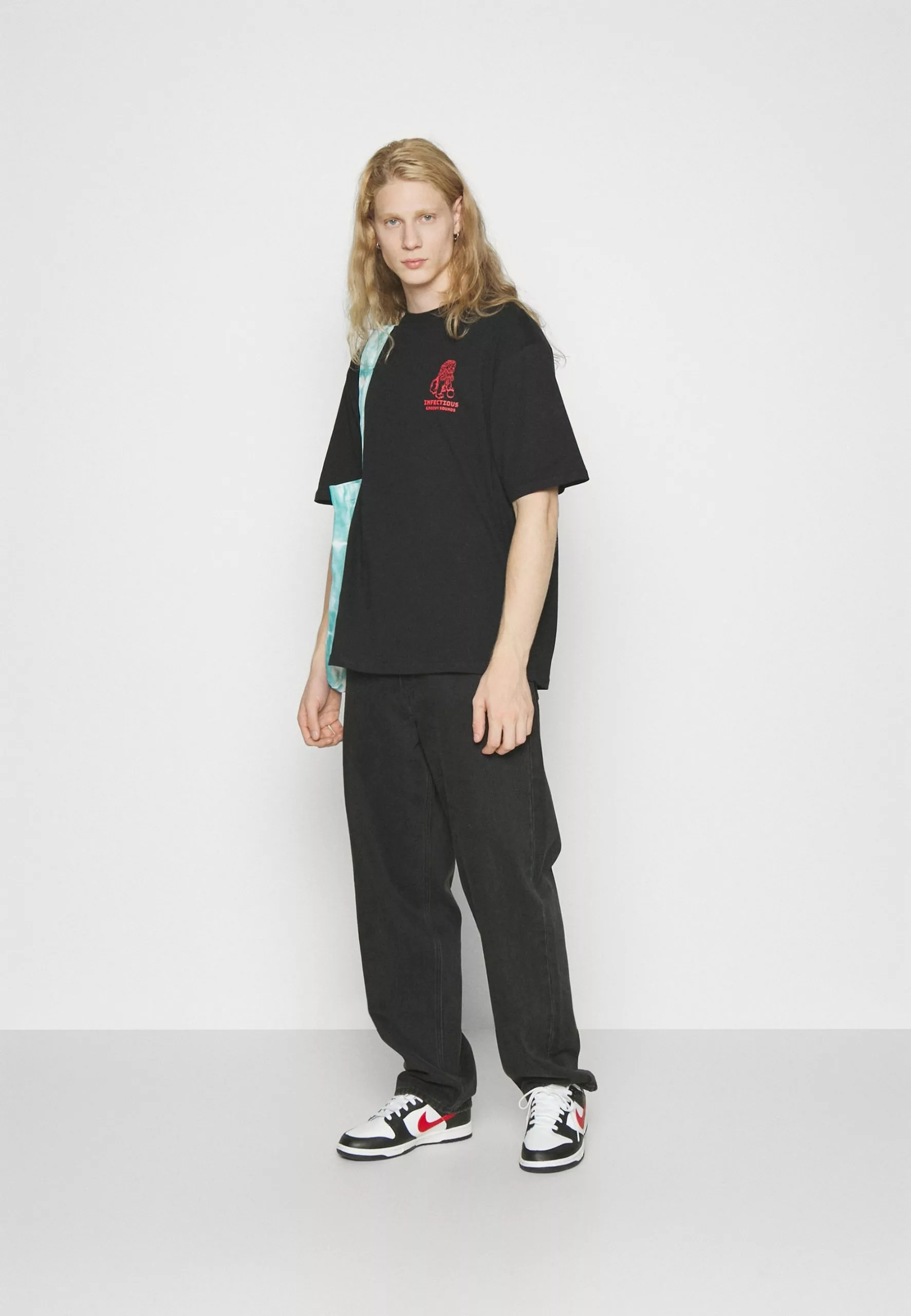 YOURTURN Unisex - Print T-Shirt - Black 2 YOURTURN Unisex - Print T-Shirt - Black - Image 2