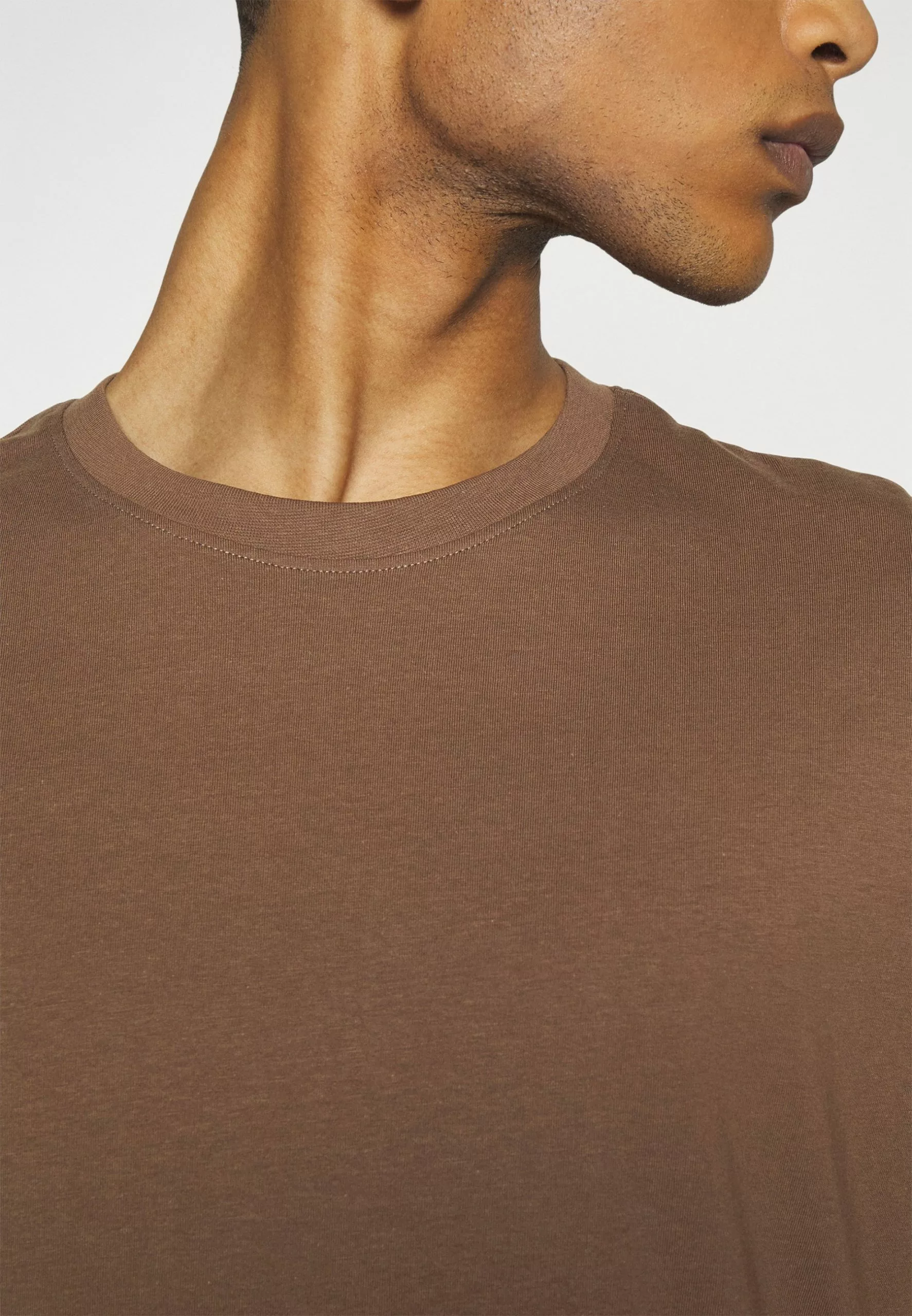 YOURTURN Unisex 5 Pack - Basic T-Shirt - Light Blue/Blue/Stone 7 YOURTURN Unisex 5 Pack - Basic T-Shirt - Light Blue/Blue/Stone - Image 7