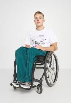 YOURTURN Unisex - Print T-Shirt - White -Yourturn Shop e098cb8fb7e844989d6d377fe66d7529 scaled