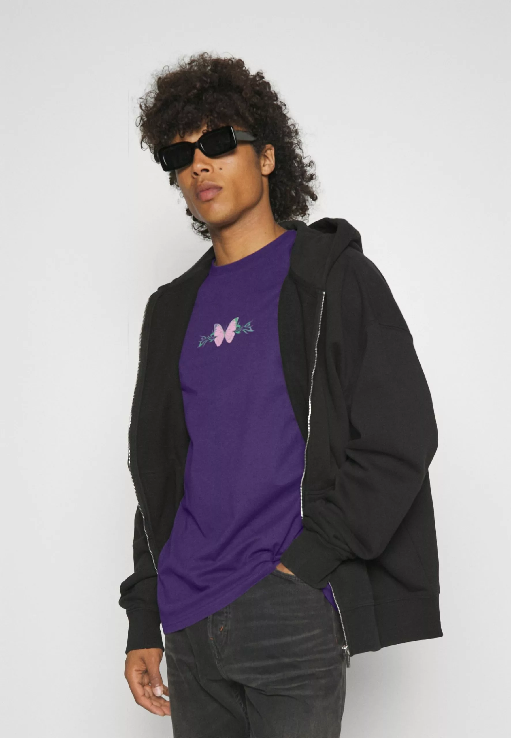 YOURTURN Unisex - Print T-Shirt - Purple 4 YOURTURN Unisex - Print T-Shirt - Purple - Image 4