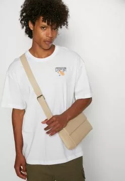 YOURTURN Orange Fruit Graphic Tee- Print T-Shirt - White -Yourturn Shop e316743f0437401abe0ba26395e7b930 scaled