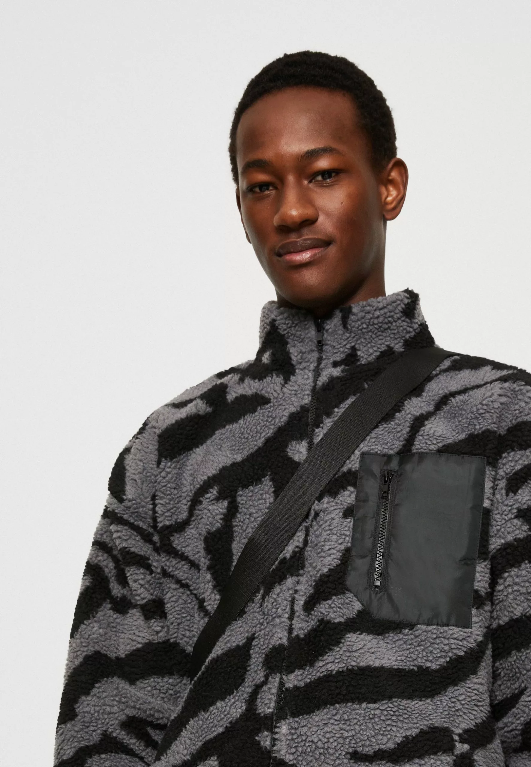 YOURTURN Unisex - Fleece Jacket - Grey 4 YOURTURN Unisex - Fleece Jacket - Grey - Image 4