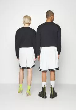 YOURTURN Unisex - Shorts - White -Yourturn Shop e54f457ef8e24e7c9a840a567120bedd scaled