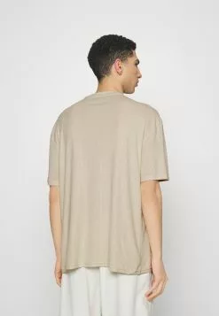 YOURTURN Unisex 2 Pack - Basic T-Shirt - Offwhite/Light Green -Yourturn Shop e76c22721a5f4d369083afe82213e07c scaled