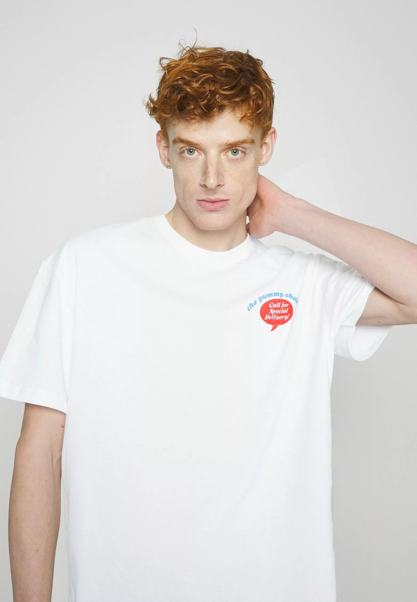 YOURTURN Unisex - Print T-Shirt - White 4 YOURTURN Unisex - Print T-Shirt - White - Image 4