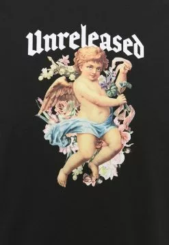 YOURTURN Oversize Unisex - Print T-Shirt - Black 5 YOURTURN Oversize Unisex - Print T-Shirt - Black -Yourturn Shop ebc65dad418745f7acd1abbcf6bce966 scaled