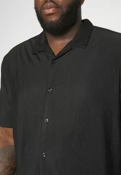 YOURTURN Plisse Shirt Unisex - Shirt - Black -Yourturn Shop ebe953609ad041e29fb537e234f3f4d3 scaled