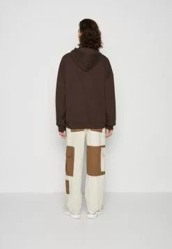 YOURTURN Unisex - Sweatshirt - Brown -Yourturn Shop ee455f8efef94f49aaad79f7d5724f63 scaled