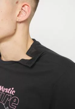 YOURTURN Unisex - Print T-Shirt - Black 19 YOURTURN Unisex - Print T-Shirt - Black -Yourturn Shop f092a89032704778b07eb551b306a16f scaled