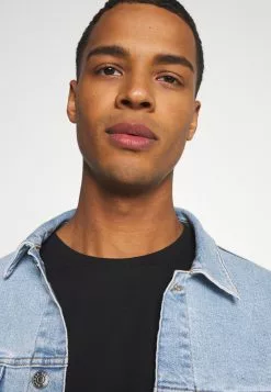 YOURTURN Unisex - Print T-Shirt - Black 10 YOURTURN Unisex - Print T-Shirt - Black -Yourturn Shop f2a3cfc5fe484830898e53193cf9741d scaled