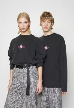 YOURTURN Sweatshirt - Black