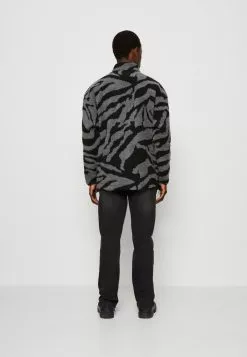 YOURTURN Unisex - Fleece Jacket - Grey 8 YOURTURN Unisex - Fleece Jacket - Grey -Yourturn Shop fb0a0ae1914e4939bc76695f0267d638 scaled