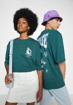 YOURTURN Unisex - Print T-Shirt - Dark Green 11 YOURTURN Unisex - Print T-Shirt - Dark Green -Yourturn Shop fe5ef4cb5395447e83c346caef2d848b scaled